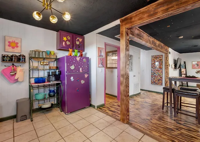 Artsy 2br, Near Fsu & Downtown Сasa de vacaciones Tallahassee