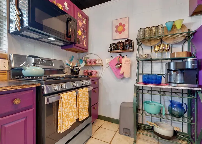 Сasa de vacaciones Artsy 2br, Near Fsu & Downtown *