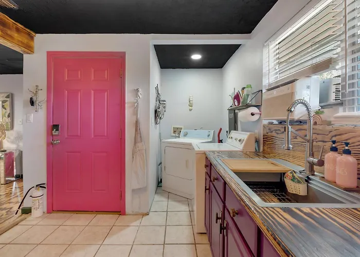 Сasa de vacaciones Artsy 2br, Near Fsu & Downtown *