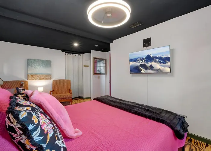 Artsy 2br, Near Fsu & Downtown Сasa de vacaciones Tallahassee